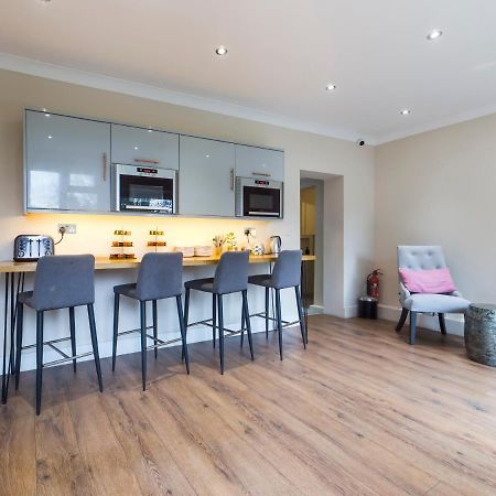 The Westerly London Exterior photo